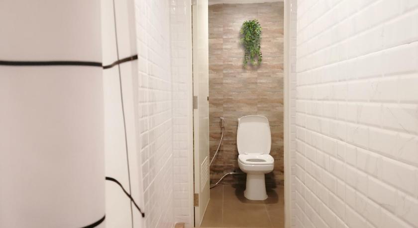 White House Hostel - image 2