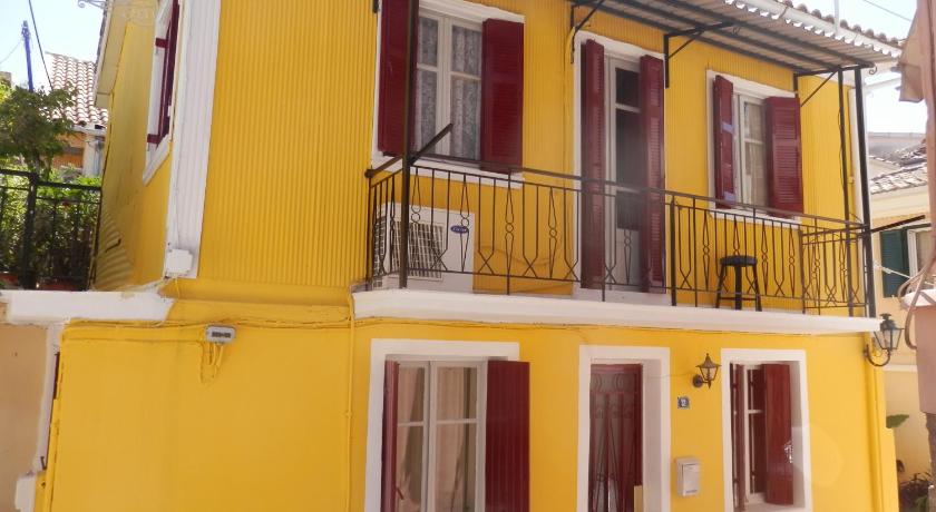 Yellow House — Hotel in Lefkada