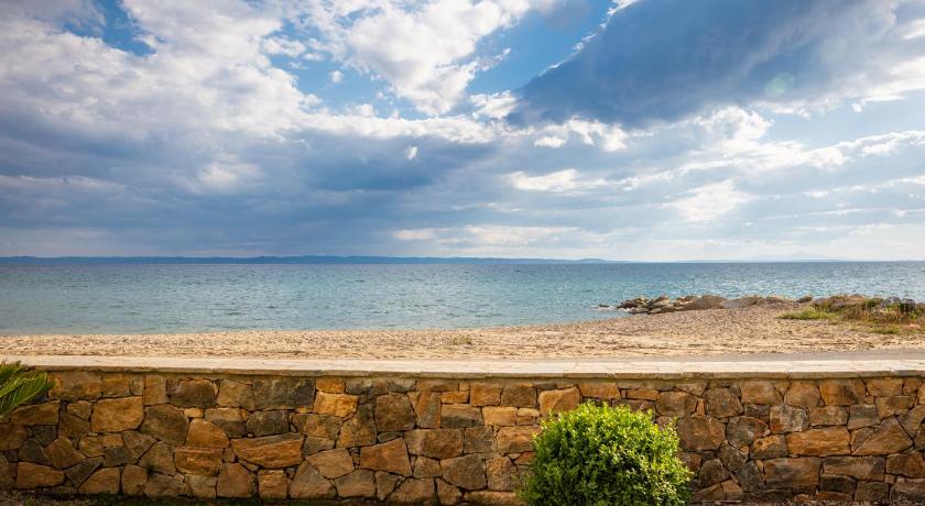 Royalty Suites Seaside photo