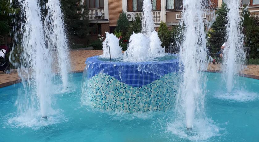 Lakki Odessa - main image