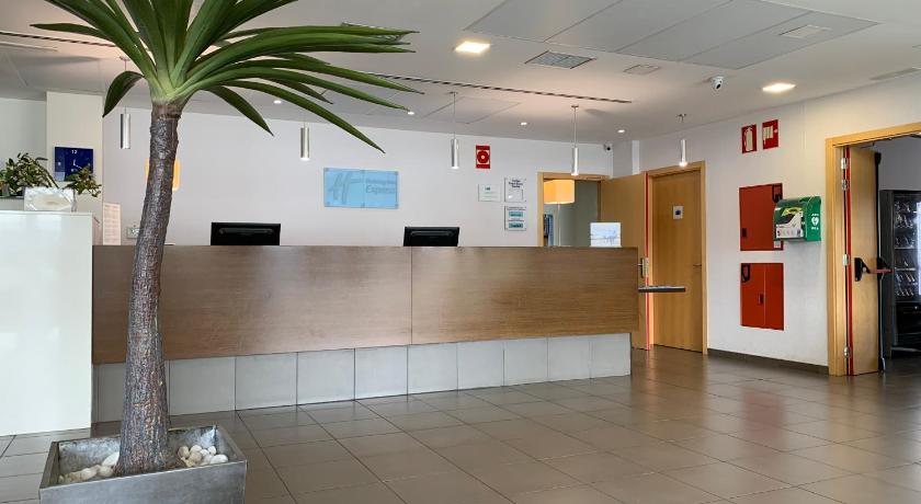 Holiday Inn Express Vitoria photo