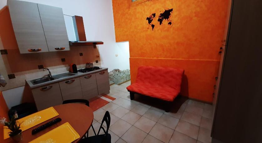 アウグスタ Casa al Duomo 3つ星 シングルルーム レストラン