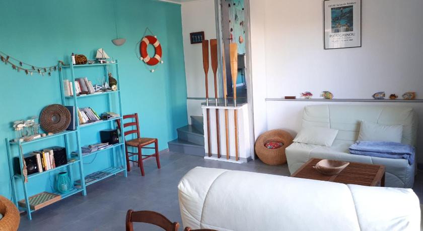 Corsica Monti Gite Appart — Hotel in Petreto-Bicchisano