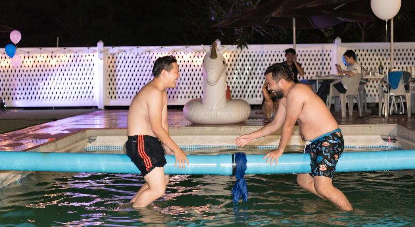 Thong Somboon Club photo