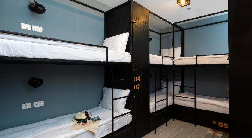12베드 혼성 도미토리룸 내 침대 (Bed in 12-Bed Mixed Dormitory Room) 이미지 2