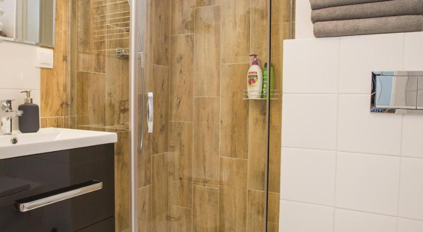 CR Uroczy Apartament w Centrum Nowy Swiat 18 photo