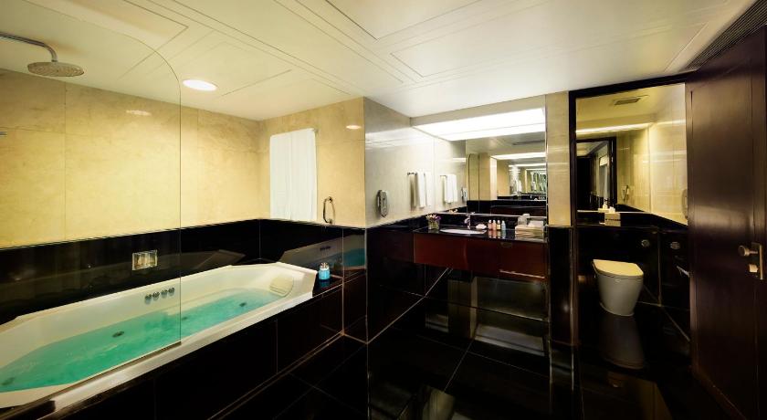 Image of Royal Suite 2