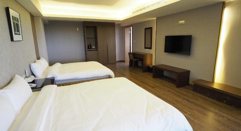 Image of Deluxe Quadruple Room 1