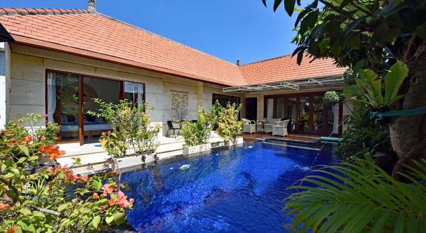 Villa Indah 2 photo