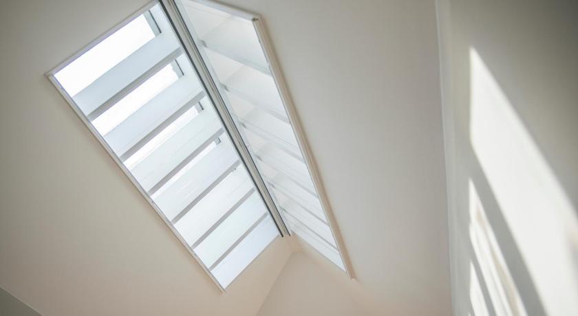 รูปของFlat 7 - Large Studio Apartment With Sky Light 10
