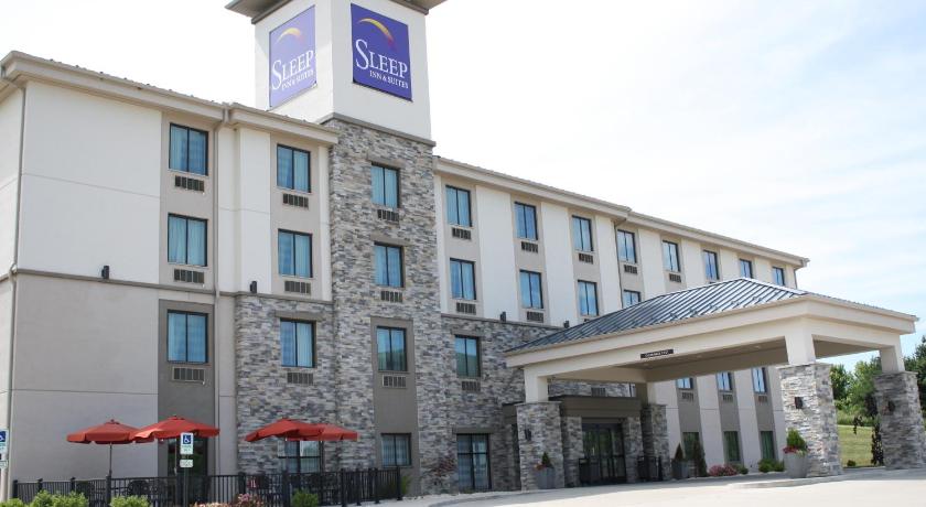 Sleep Inn and Suites Belmont / St. Clairsville