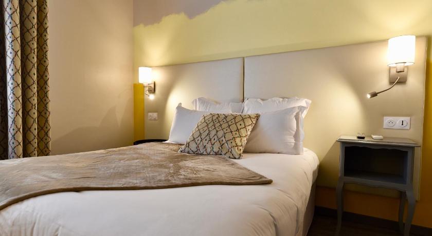 Hotel Majestic - image 2
