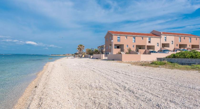 LUXURY APARTMENTS - LA VIR 1 &amp; 2 — Hotel in Vir
