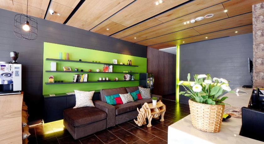 ARK Hotel - Dongmen - image 4