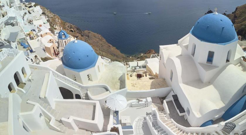 Cave Suite Oia photo