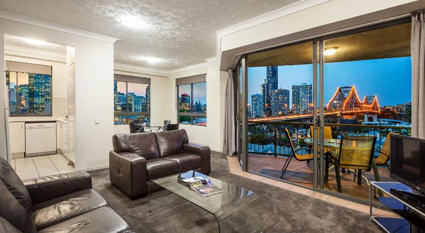 Image of 2 Bedroom Apartment 4