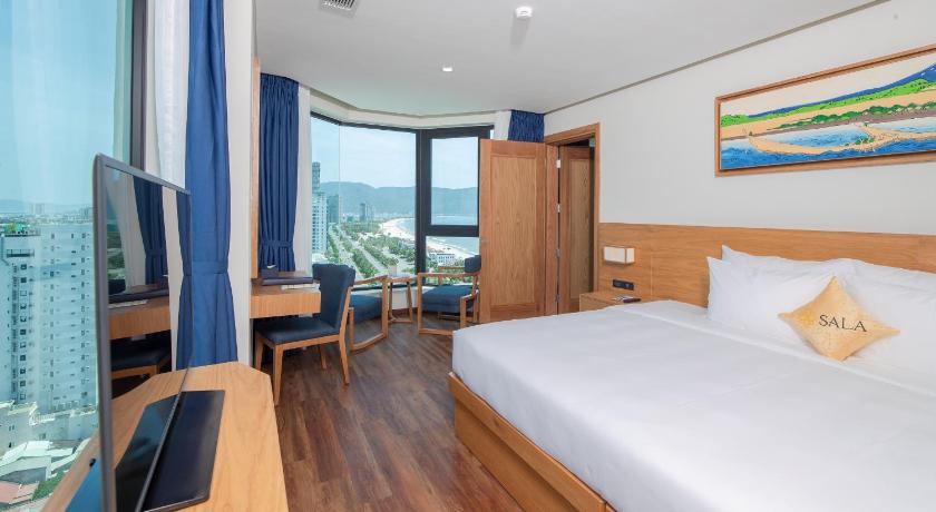 Image of 1 King 2 Twin Family Suite 3
