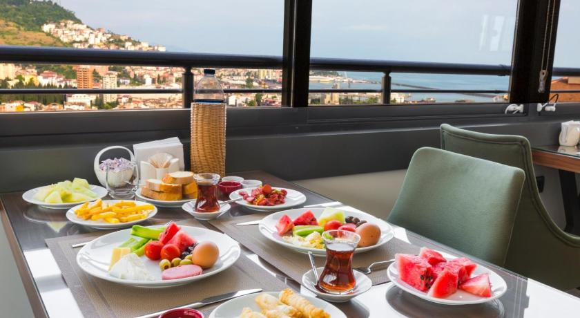 Azra Suite Otel - image 4