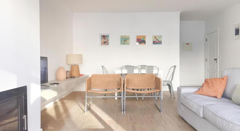 Bay House Baleal - Surfboard included — Hotel in Peniche