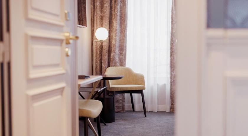 Image of Superior Double Room 17
