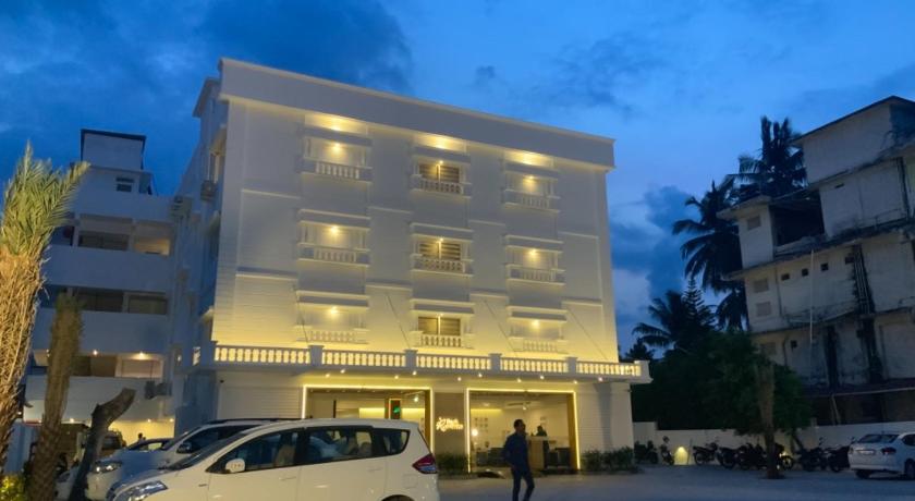 HOTEL PARK RESIDENCY — Hotel in Pallakad