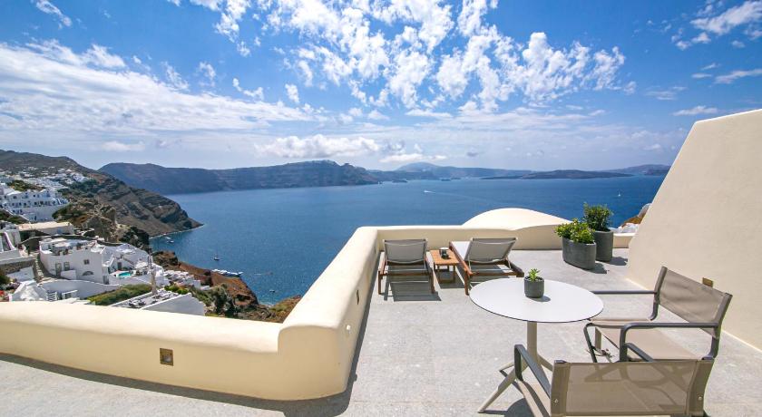 Aloia Villas photo