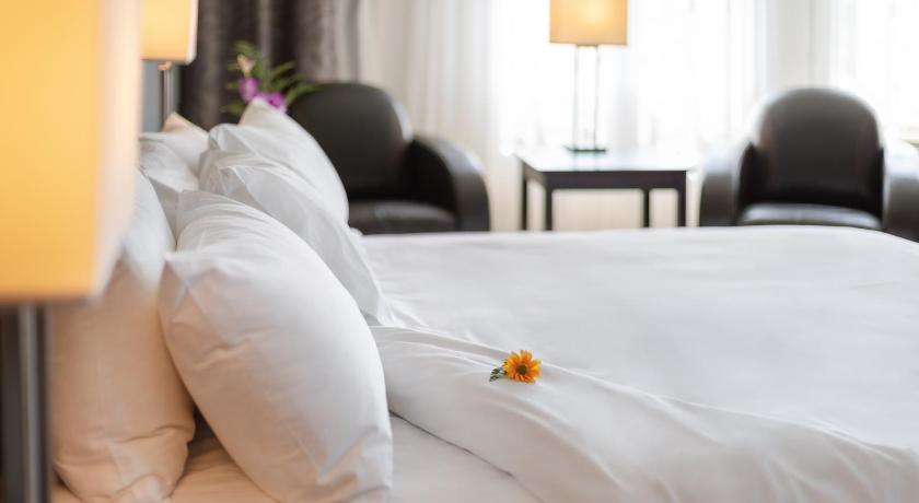 Imperia Hotel & Suites Saint-Eustache