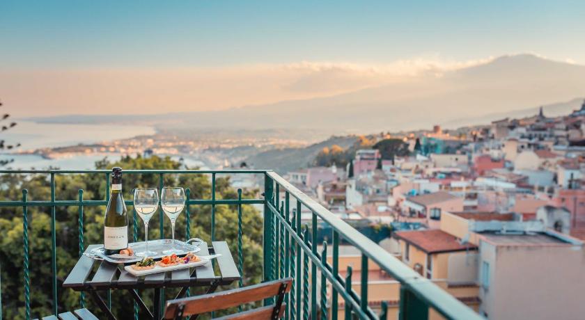 B&amp;B Teatro Greco 39 — Hotel in Taormina