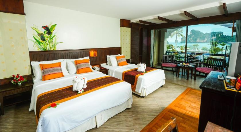 Image of Superior Triple Room 1
