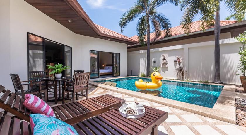 AnB poolvilla 2BR with private beach in pratamnak - image 2