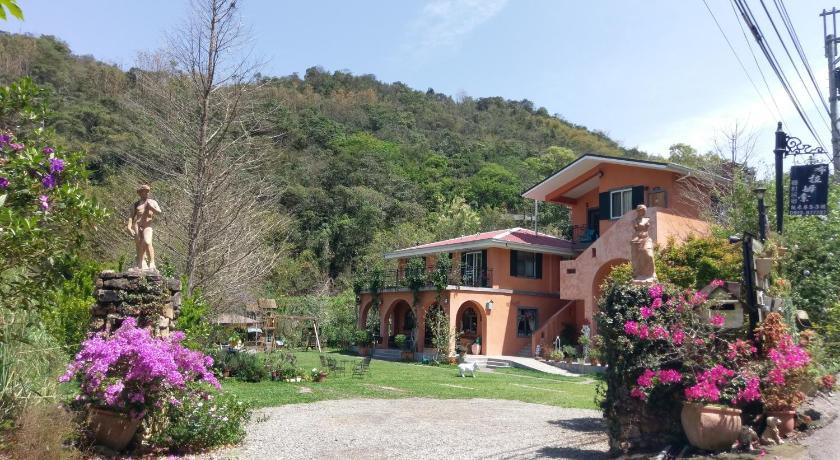 Bramasole Hotel - image 7