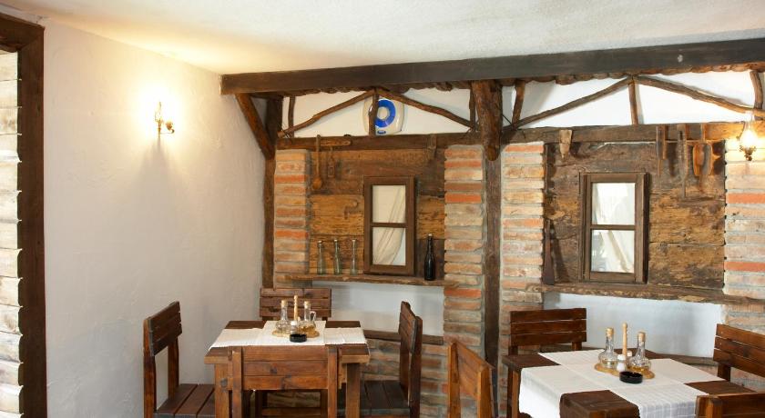 盖瑞家庭酒店 (family hotel gery)