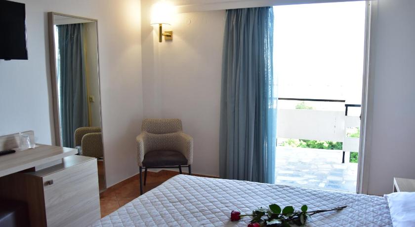 Image of Superior Double Room with Sea View 0