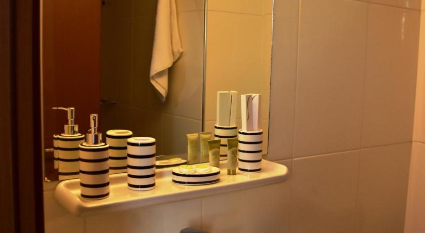 Image of Suite with Balcony and Sea View 12