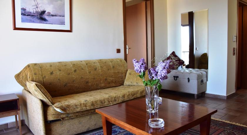 Image of Suite with Balcony and Sea View 4