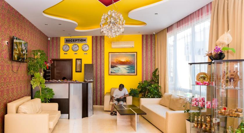 Iris Beach Hotel photo