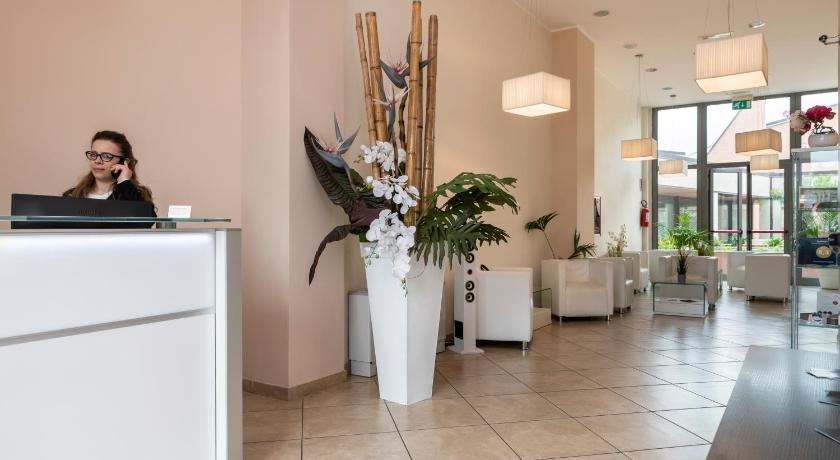 ApartHotel Anghel photo