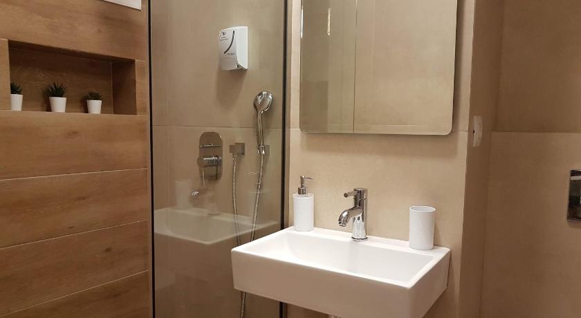Image of Two-Bedroom Apartment with Sea View 2