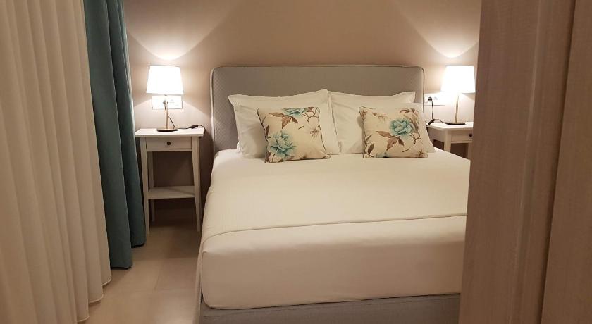 Image of Two-Bedroom Apartment with Sea View 5