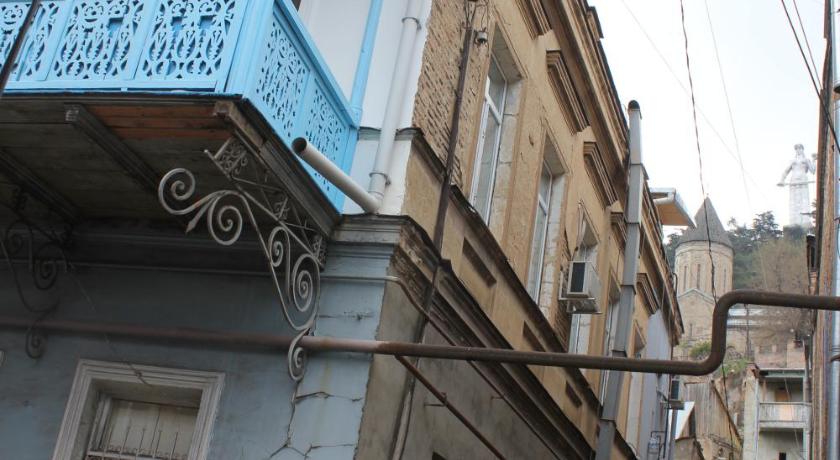COZY APARTMENT IN CENTER OF OLD TBILISI photo