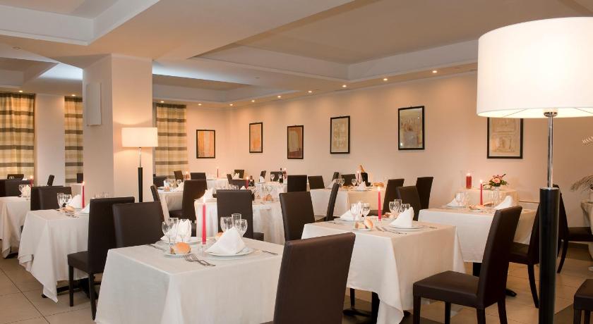 ローマ Cardinal St Peter Hotel 4つ星 ホテル 客室