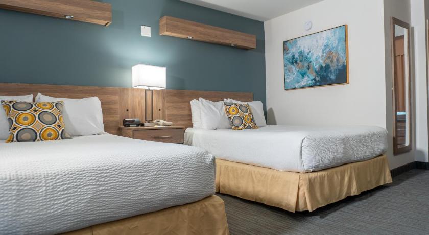 Image of 2 Queen Beds Non-Smoking 3