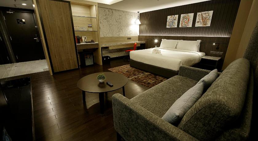 Image of Executive Suite 0