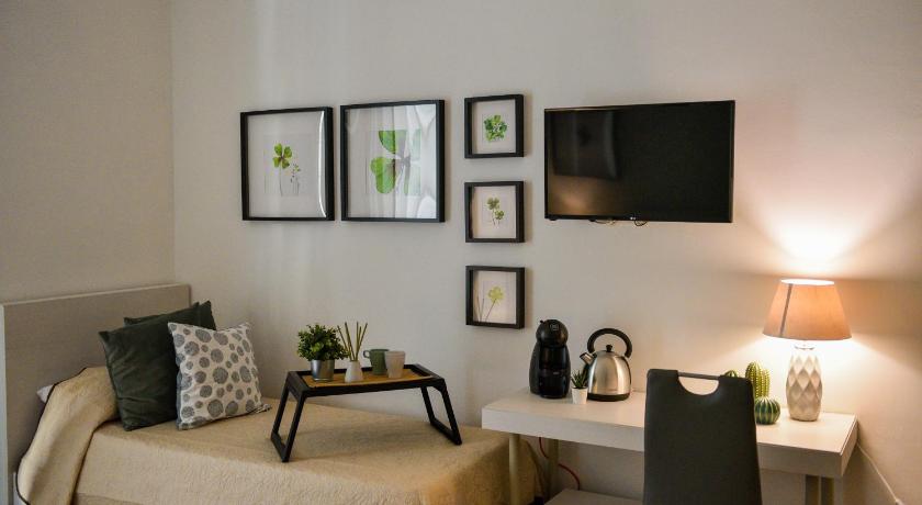 Image of Deluxe Double Room 9
