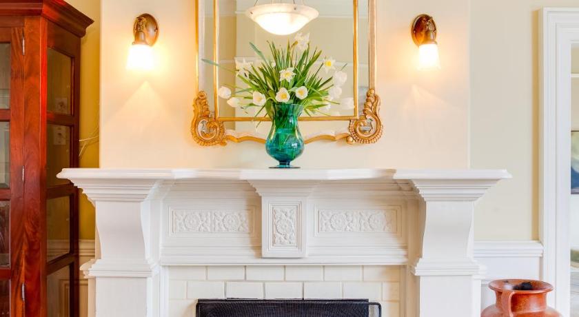 Image of King Suite Spa with Garden View 7