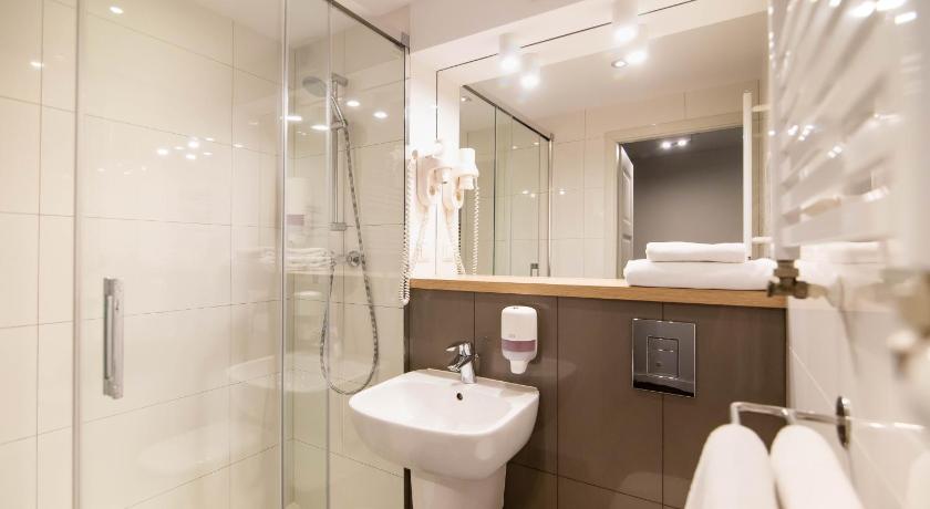Hotel Czarna Roza photo