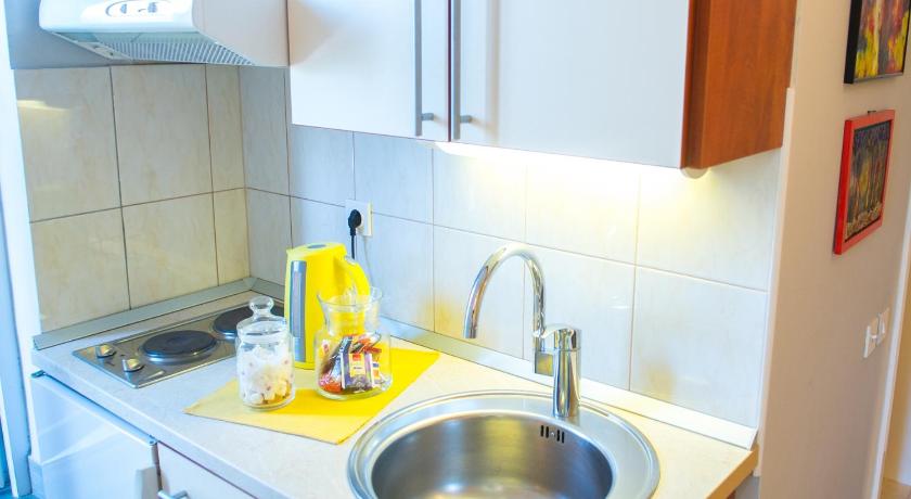 Yellow Lily Mostar Apartman photo
