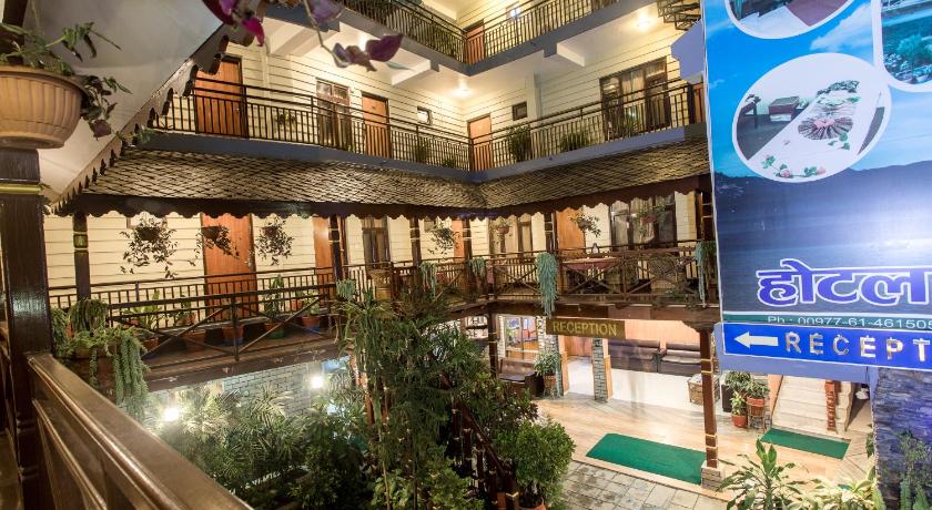 Hotel Peace Plaza - image 8