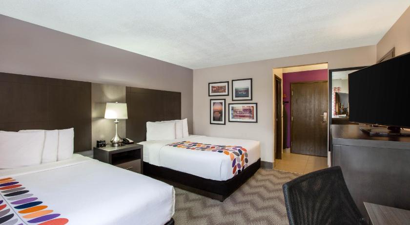 La Quinta Inn & Suites by Wyndham Goodlettsville - Nashville