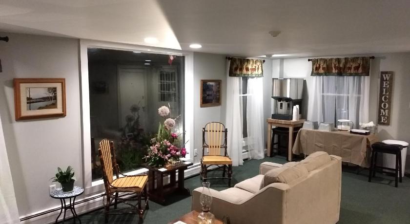 The Lodge at West River photo